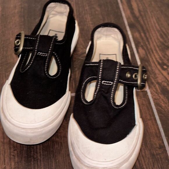 Vans Black and White Women's Sneakers - Picture 7 of 8